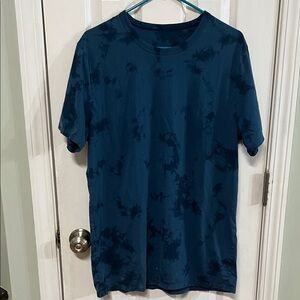 Lululemon The Fundamental T-Shirt Blue Tie-Dye
